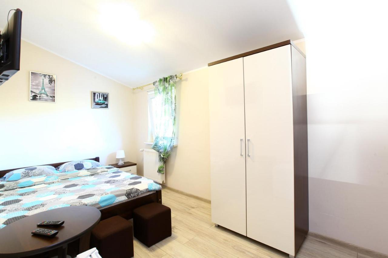 Pod Kasztanem Apartment Lubin  Bagian luar foto