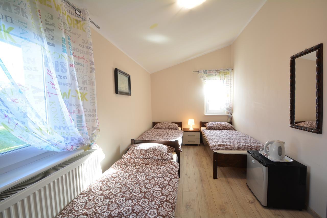 Pod Kasztanem Apartment Lubin  Bagian luar foto